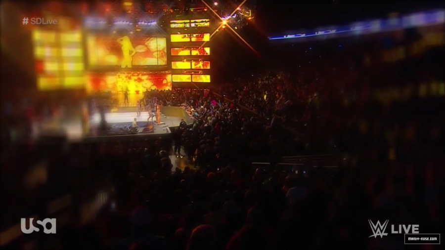 WWE_SmackDown_Live_2019_02_19_720p_HDTV_x264-NWCHD_mp4_002815546.jpg