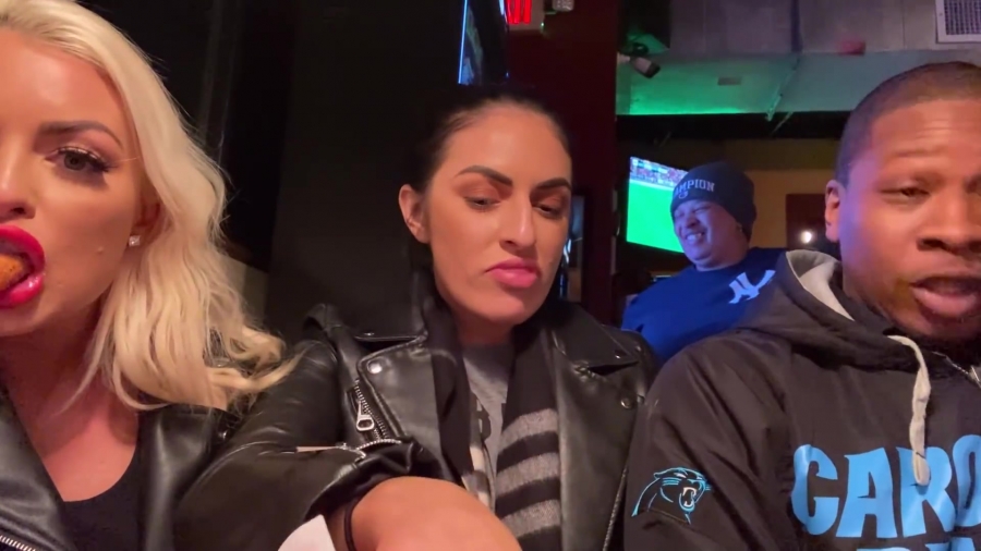 CHICKEN_WINGS_212121_____MANDY_ROSE___SONYA_DEVILLE___WWE_289.jpg