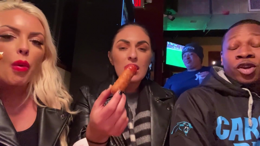 CHICKEN_WINGS_212121_____MANDY_ROSE___SONYA_DEVILLE___WWE_291.jpg