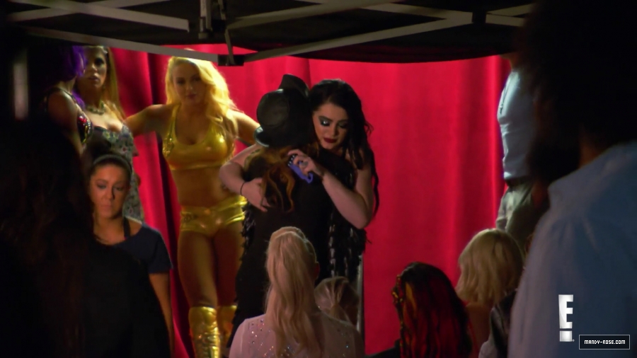 Paige_Gets_Comforted_by_Nia_Jax_After_WWE_Farewell-0fHasQ_w35In_mp4_000022055.jpg