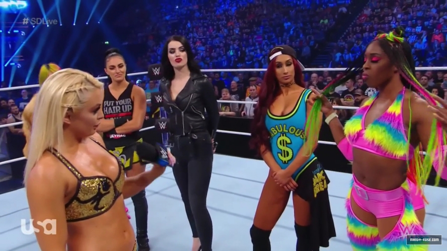 WWE_SmackDown_Live_2018_11_06_720p_HDTV_x264-NWCHD_mp4_004591889.jpg