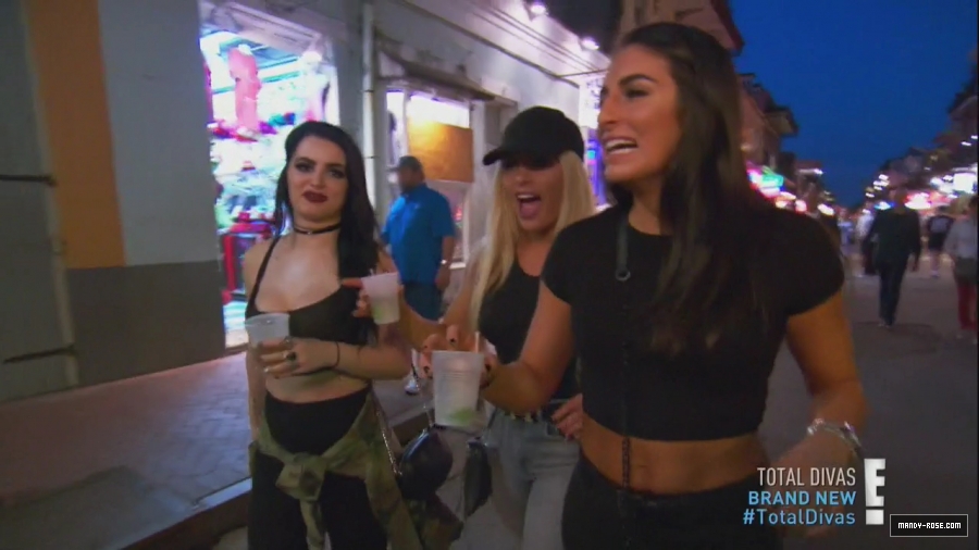 WWE_Total_Divas_S08E02_2018-09-26_720p_AVCHD-SC-SDH_mp4_002093524.jpg