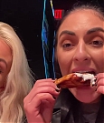 CHICKEN_WINGS_212121_____MANDY_ROSE___SONYA_DEVILLE___WWE_092.jpg