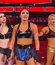 WWE_Monday_Night_Raw_2018_01_15_720p_HDTV_x264-NWCHD_mp4_005986478.jpg