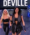 WWE_SmackDown_Live_2018_09_11_720p_HDTV_x264-NWCHD_mp4_002298596~0.jpg