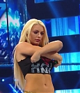 WWE_SmackDown_Live_2019_01_01_720p_HDTV_x264-NWCHD_mp4_002087128.jpg