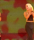 WWE_SmackDown_Live_2019_04_23_720p_HDTV_x264-NWCHD_mp4_002158624.jpg