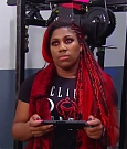 WWE_SmackDown_Live_2019_06_11_720p_HDTV_x264-NWCHD_mp4_001619118.jpg