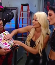 WWE_SmackDown_Live_2019_06_11_720p_HDTV_x264-NWCHD_mp4_001629395.jpg