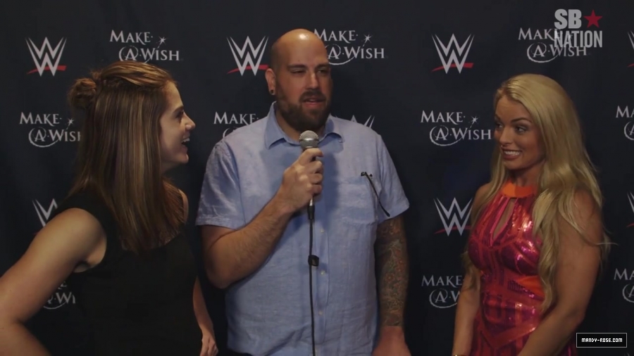 Sara_Lee_and_Amanda_talk_about__Tough_Enough__and_who_went_home_too_soon_185.jpg